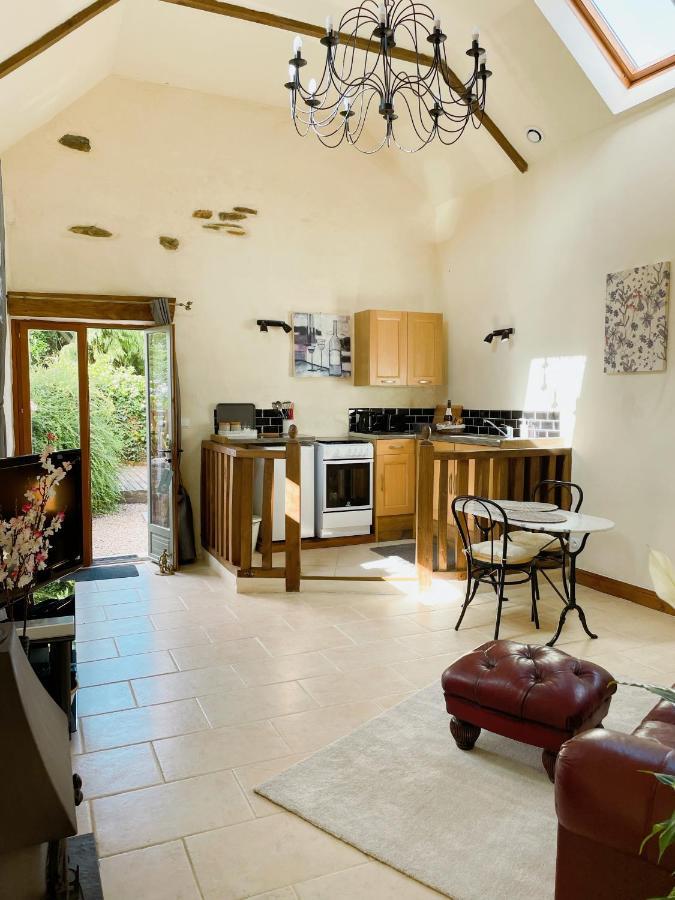 The Lotus. Romantic, Rural Hideaway Near Huelgoat Loqueffret Exterior foto